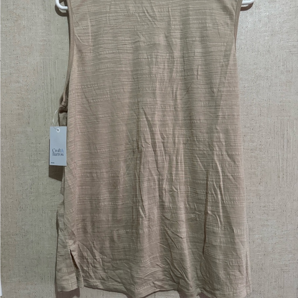Croft & barrow women’s v neck sleeveless shirt - Picture 5 of 5